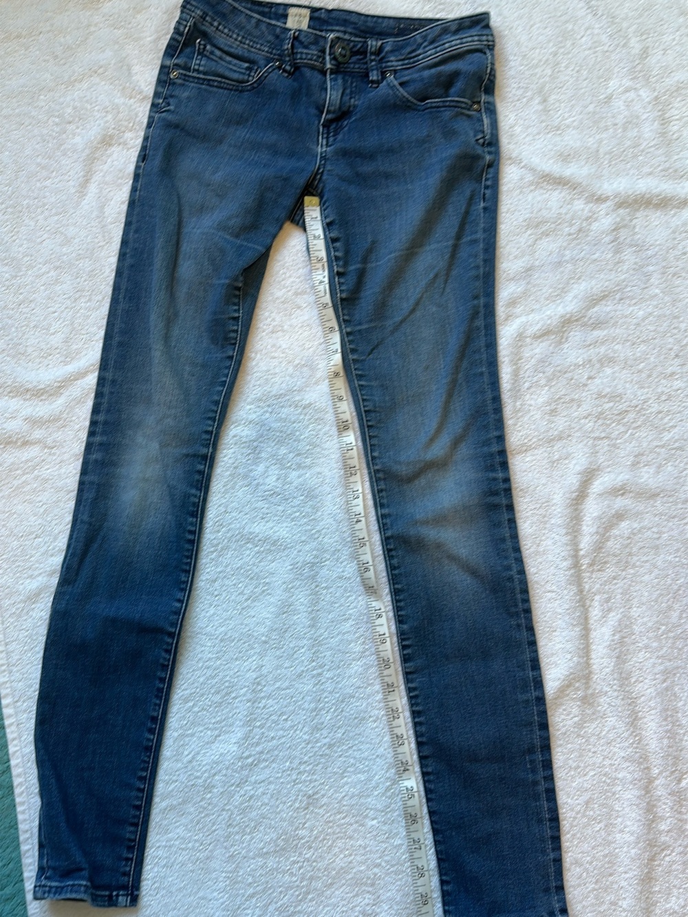 Volcom Women's Skinny Jeans in Dark Blue Wash